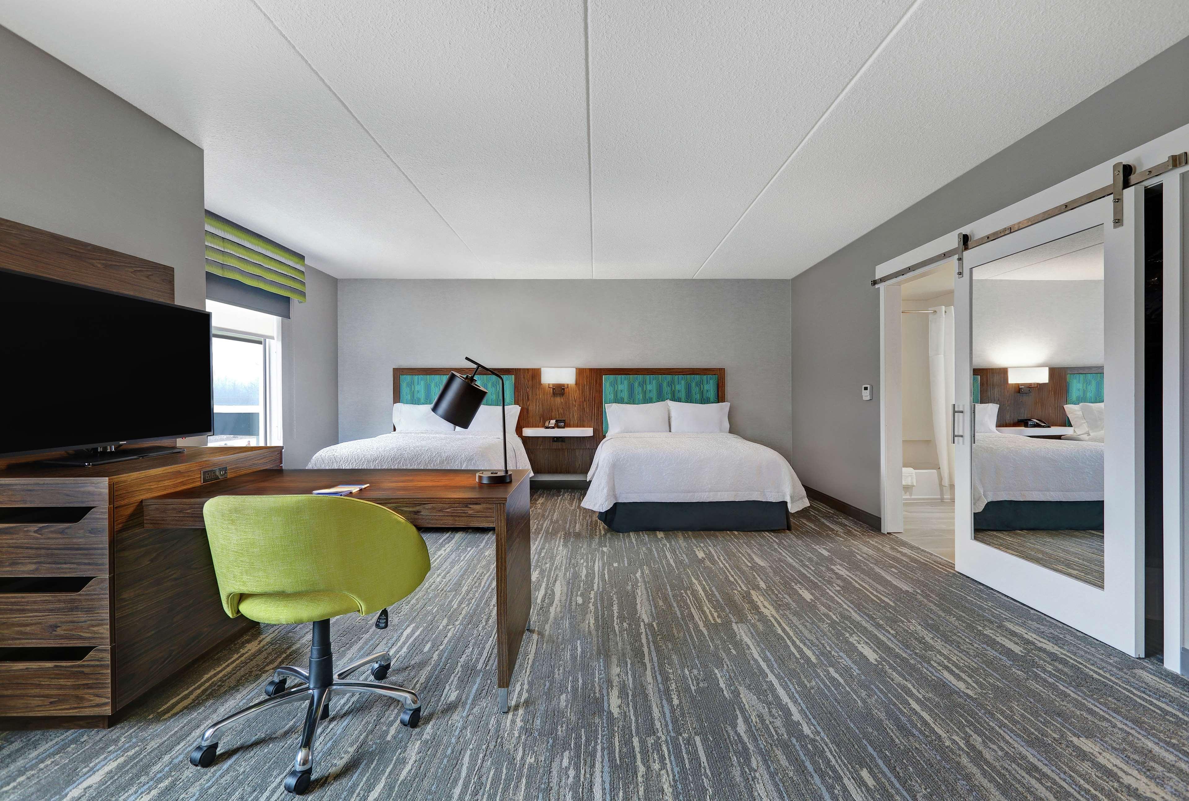 Hampton Inn 彼得伯勒 外观 照片