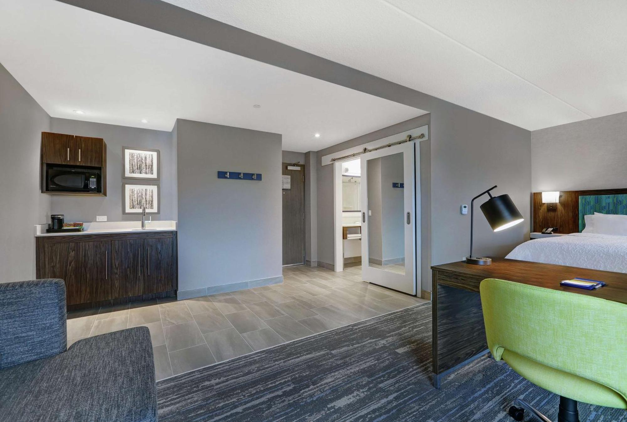 Hampton Inn 彼得伯勒 外观 照片