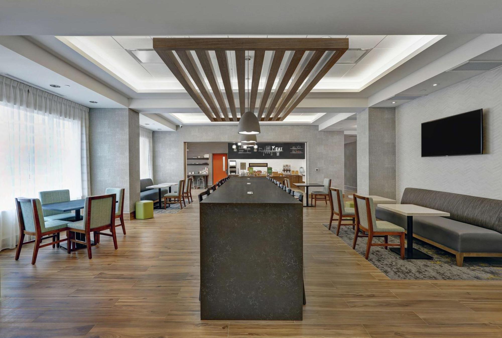 Hampton Inn 彼得伯勒 外观 照片